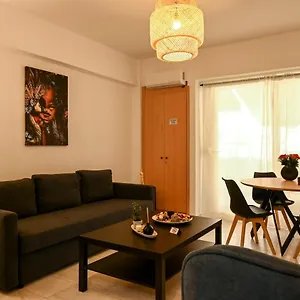 thessaloniki-center-modern-apartment.hotels-of-thessaloniki.com/