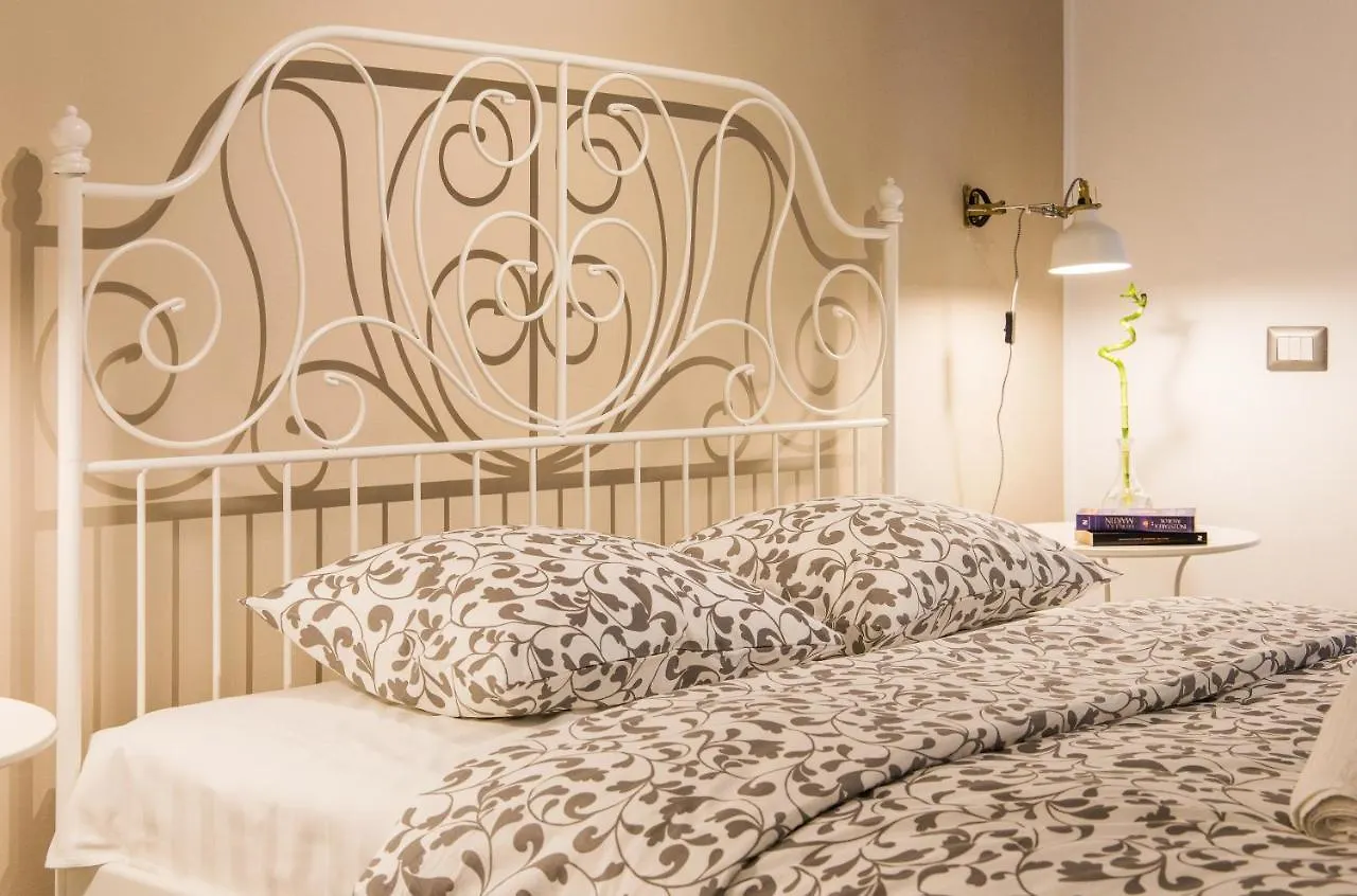 One Love Metropolitan Apartment Bucharest