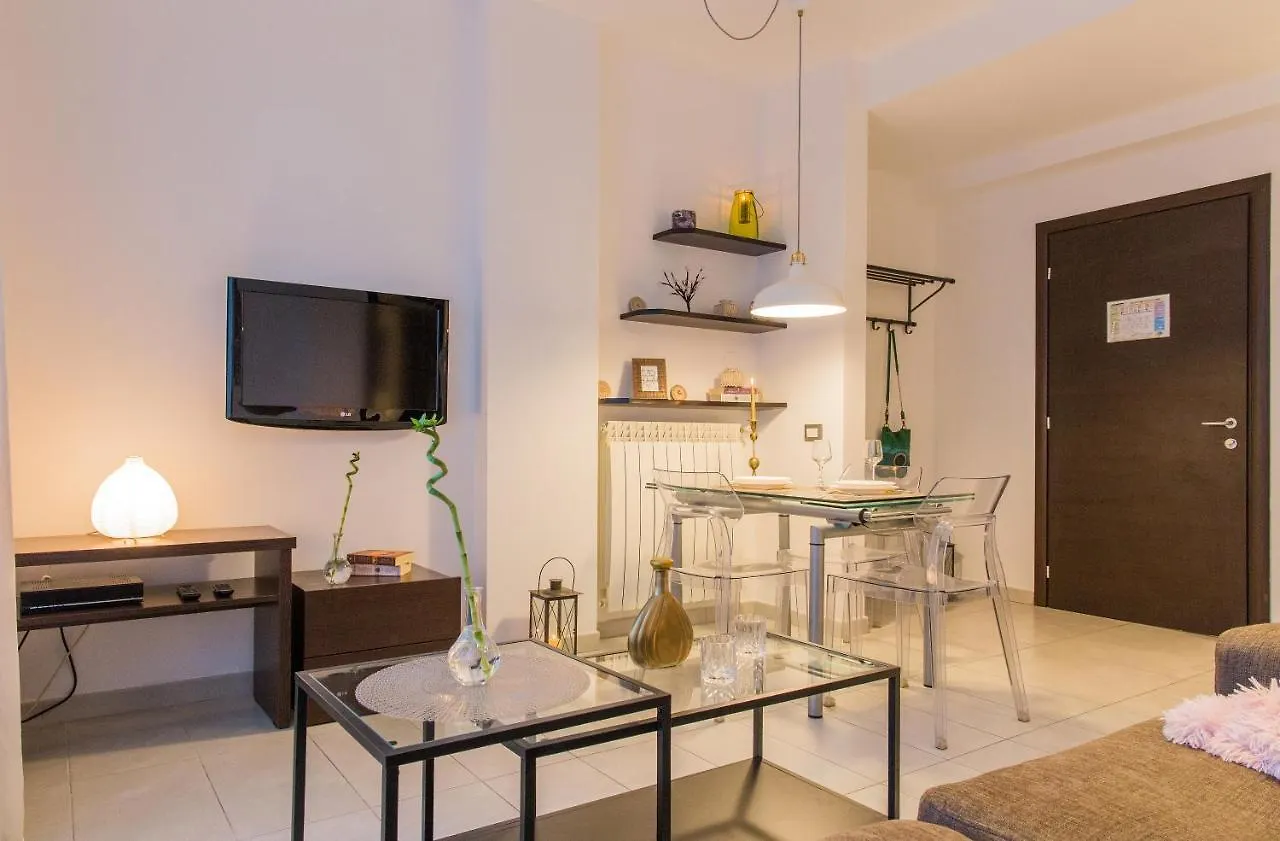 One Love Metropolitan Apartment Bucharest