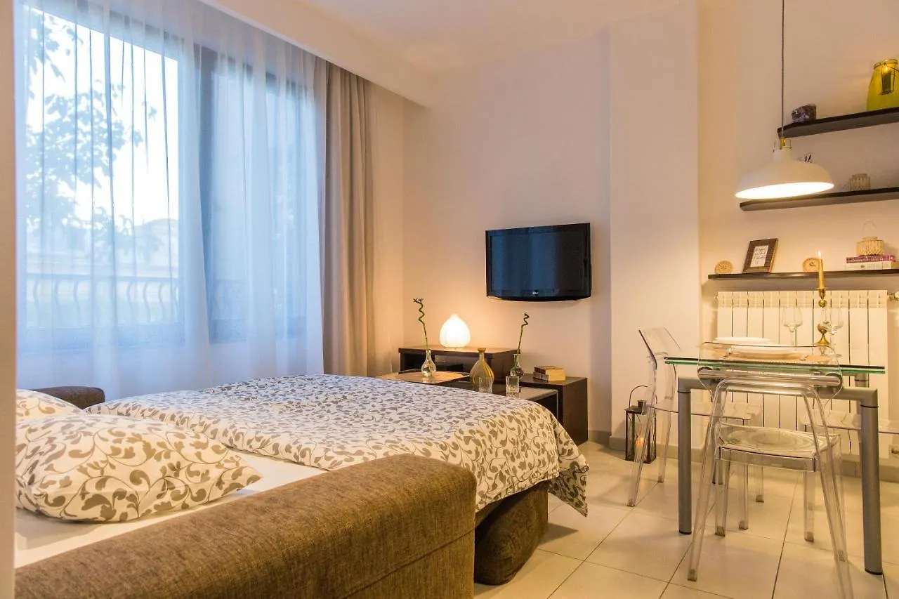 One Love Metropolitan Apartment Bucharest